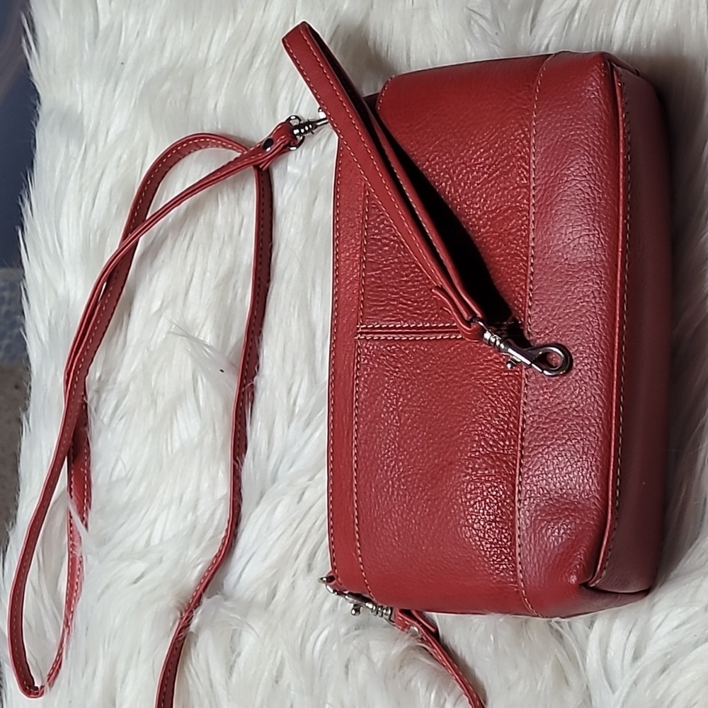 NWOT Buxton crossbody/wristlet